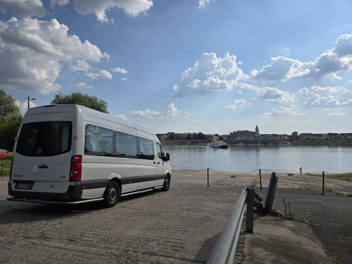 Selidba Beograd – Brisel